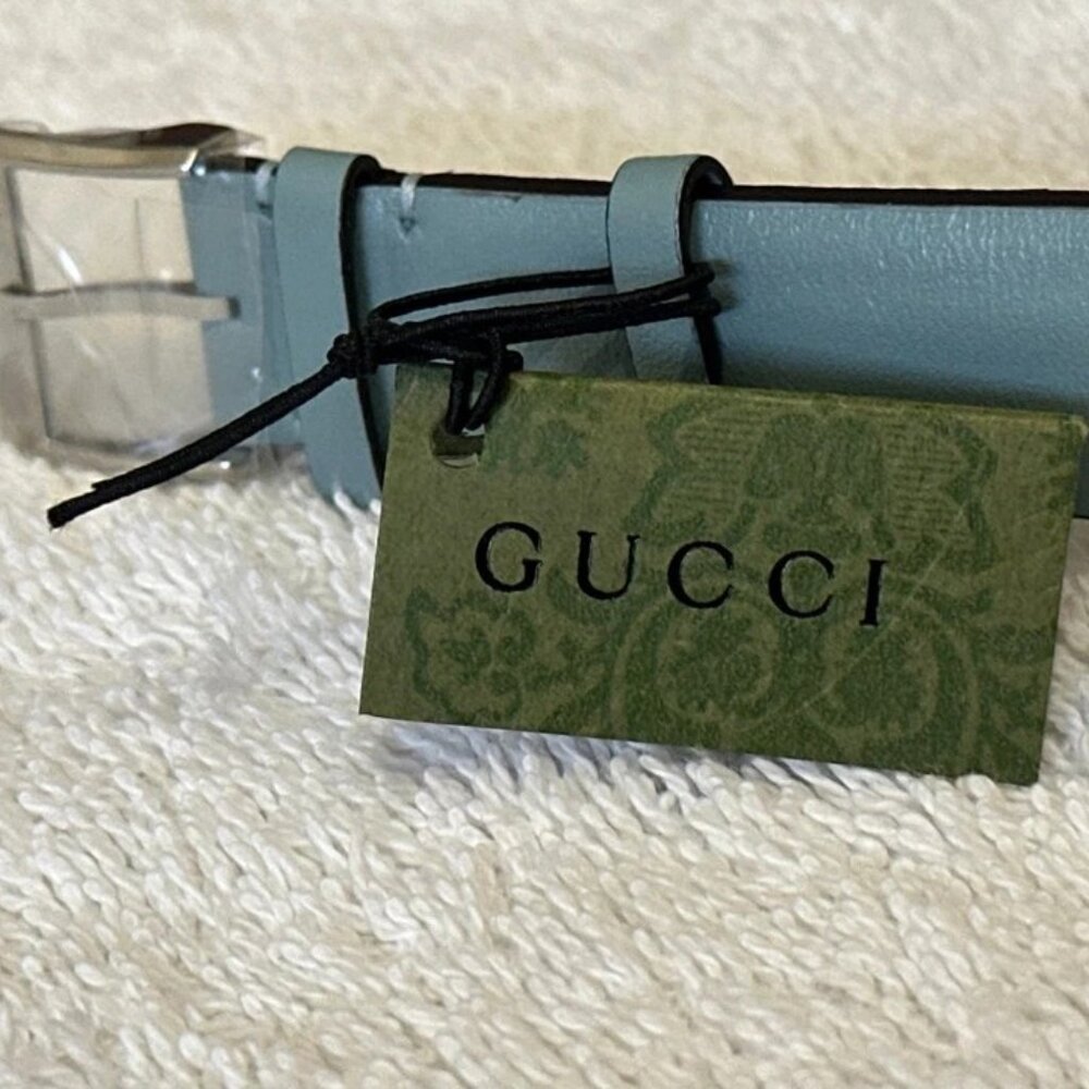 GUCCI LIMITED EDITION VERY RARE, Feline Heads, Mother-of-Pearl Dial Ladies Watch - Picture 8 of 9